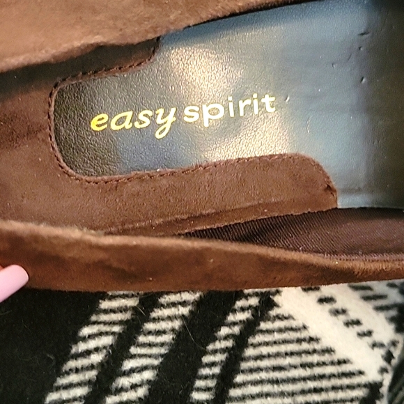 MAKE AN OFFER... ELEGANT! Deep Chocolate Brown Suede Tassled  Loafer Size 8 - Picture 8 of 10